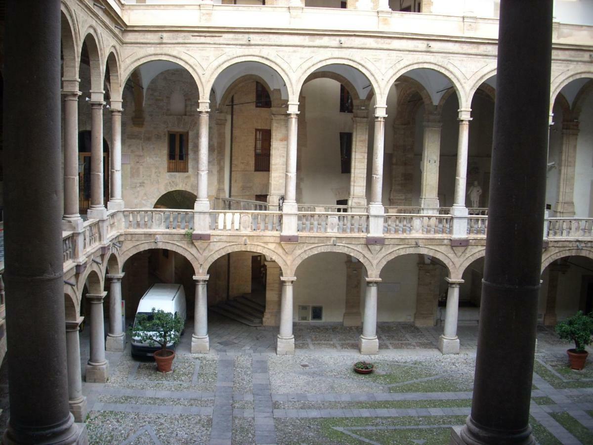Casa Clo Alla Cattedrale 巴勒莫 外观 照片